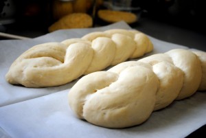 cooking in Israel, challah bread